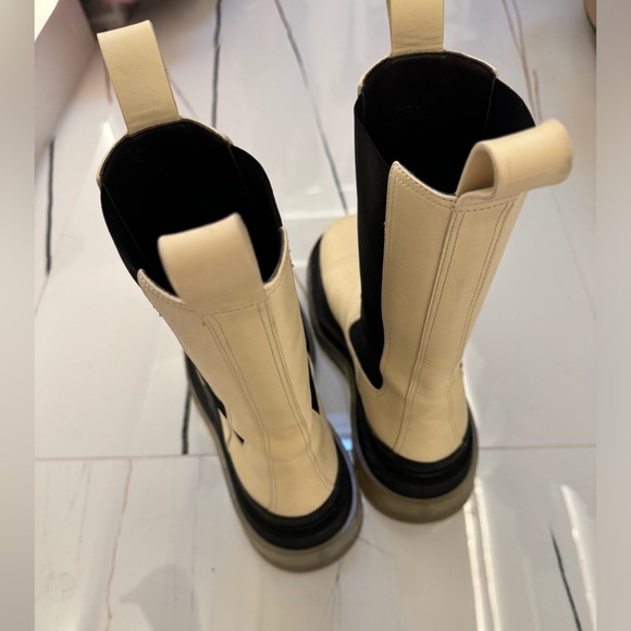 Bottega Veneta Leather Tire Boot in Cream/Clear Size 41 - Picture 4 of 7